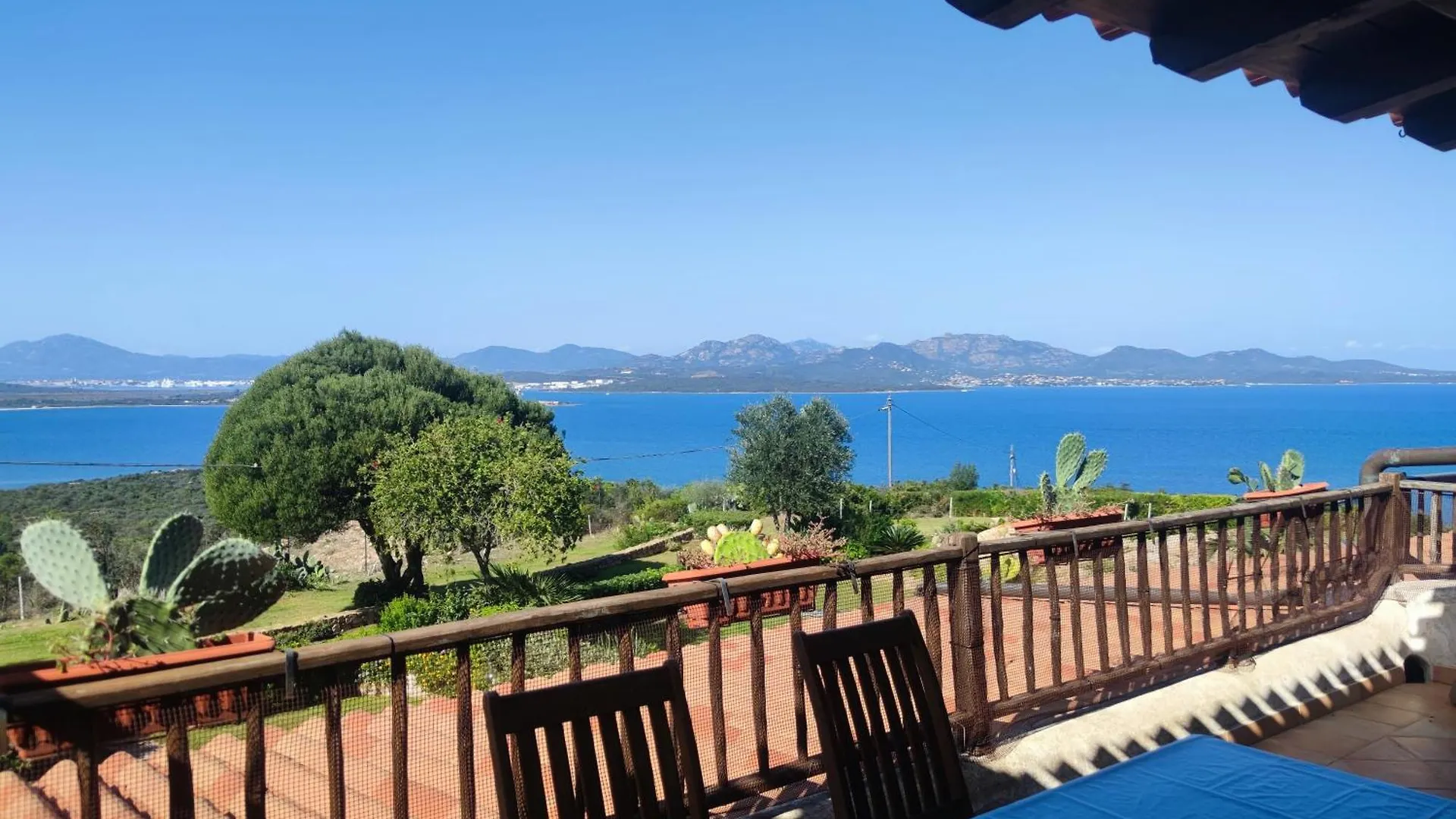 Capo Ceraso Family Resort 코스타 코랄리나 아파트호텔